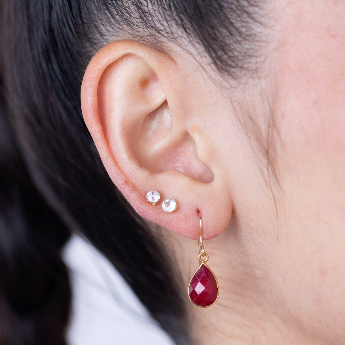 Garnet Teardrop Gold Earring